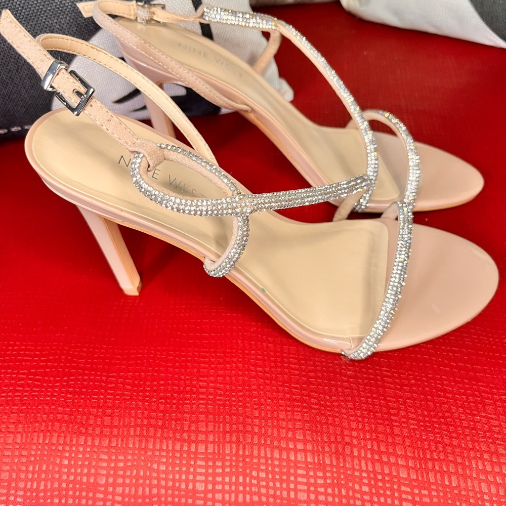 Size 8 1/2 nine West semi formal/formal heels